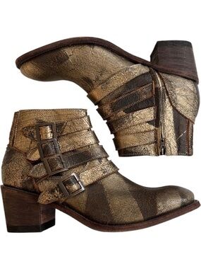 Like New Five Worlds by Cordani Leather Ankle Boots Size 9.5 Retail $268.00